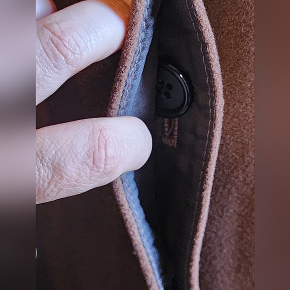 Vintage Charles Klein Brown 100% Coat with Black Velvet Trim and Button - Picture 9 of 15